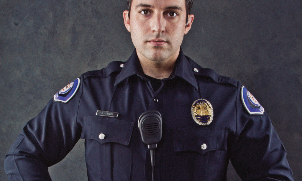 pro_speaker_mic_police_officer_chest_3_5 - EarHugger®